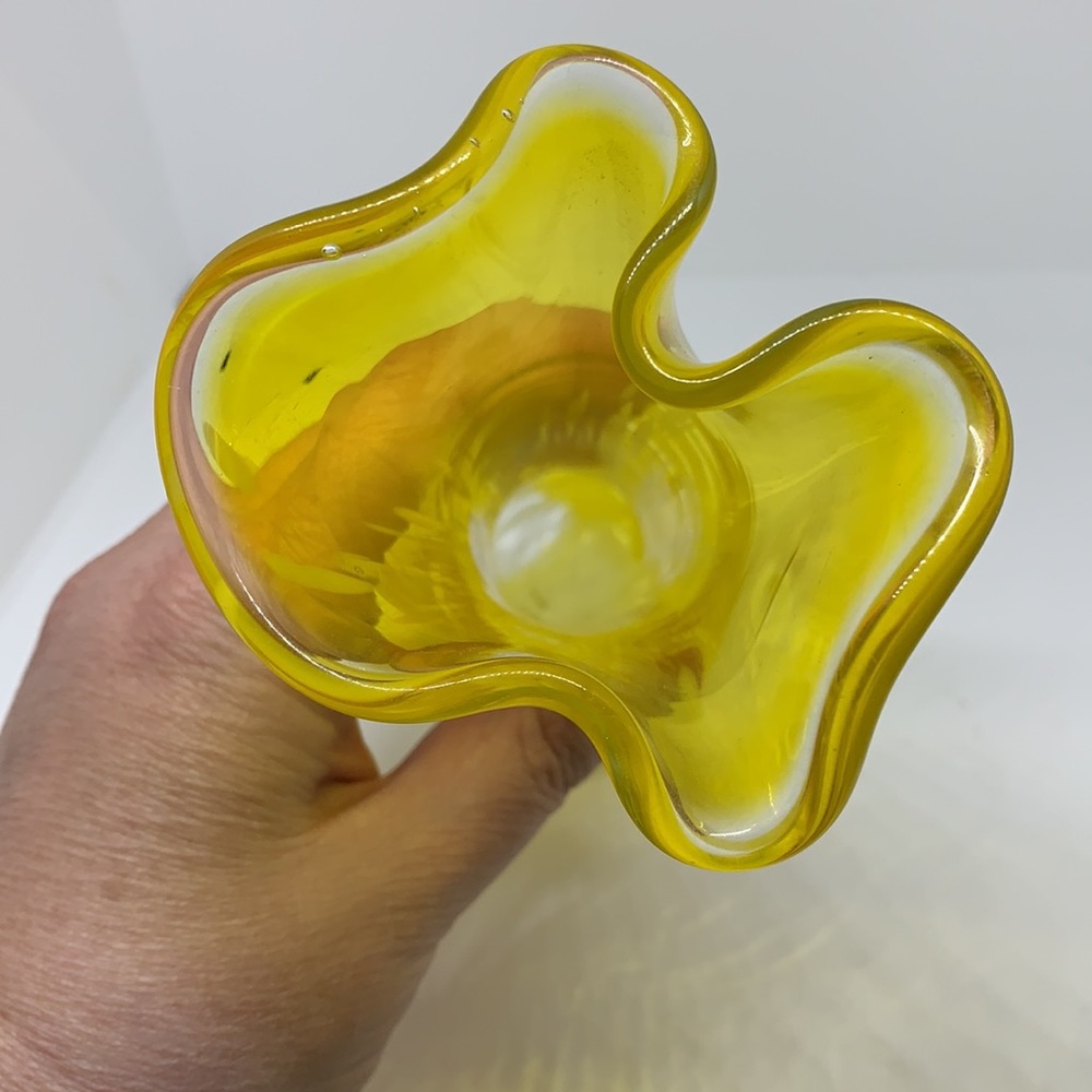 Yellow Art Glass Ruffled Vase - Picture 4 of 5